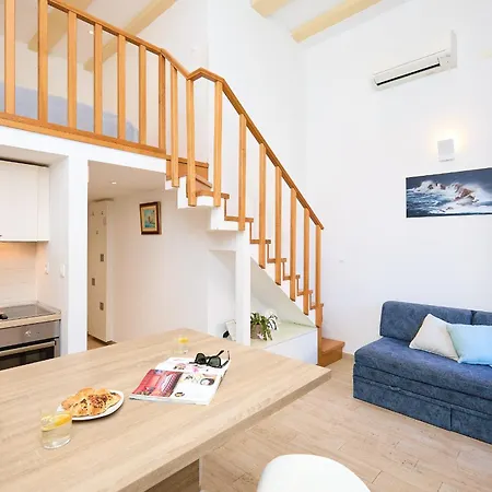 Stone Whisper 1 Apartment *
